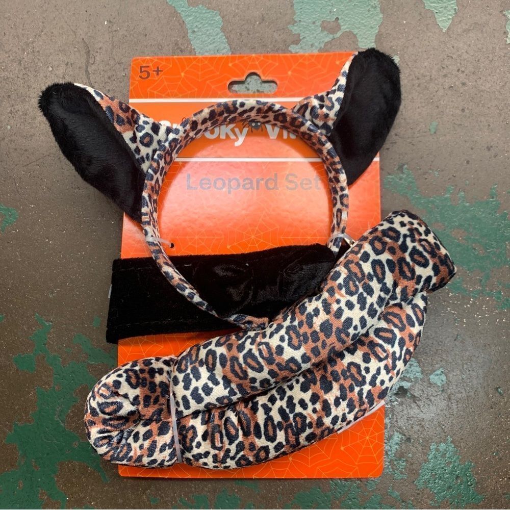 Halloween Leopard Set with Clip on tail.